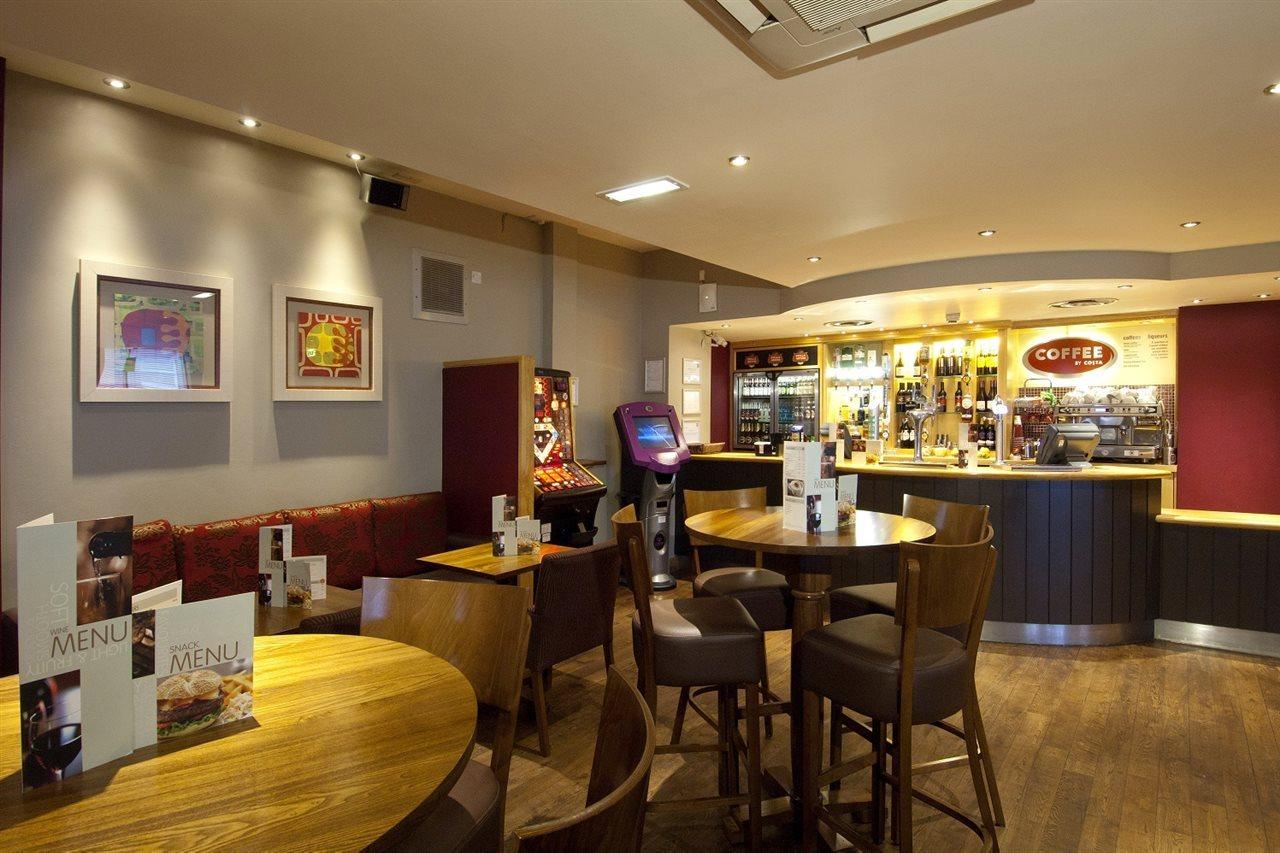 Premier Inn Sheffield City Centre Exterior photo