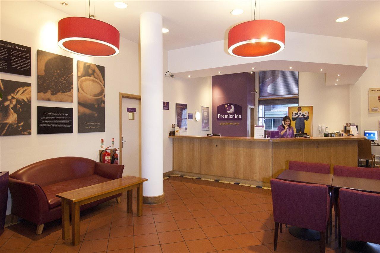 Premier Inn Sheffield City Centre Exterior photo